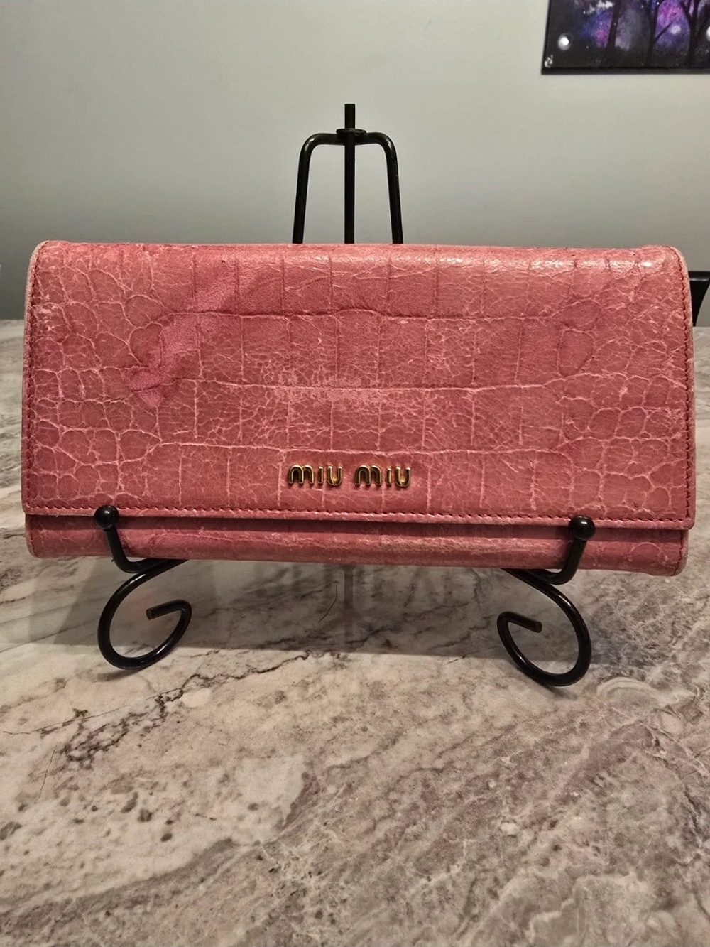 Miu Miu Pink Croc-Embossed Leather Wallet - Picture 2 of 8